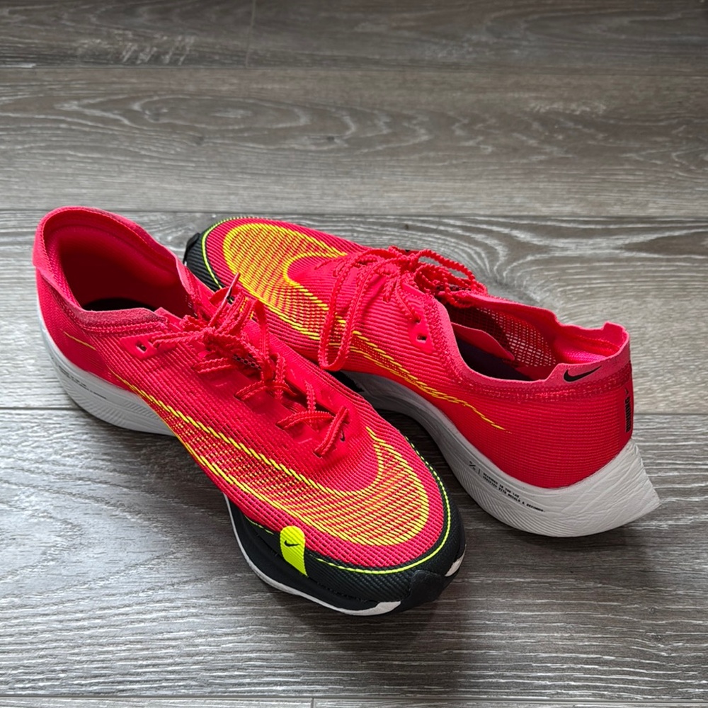 New Nike ZoomX Vaporfly Next% 2 Siren Red Dark Smoke Grey Size 10 Men